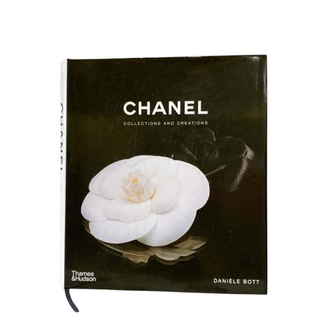 bott Chanel book